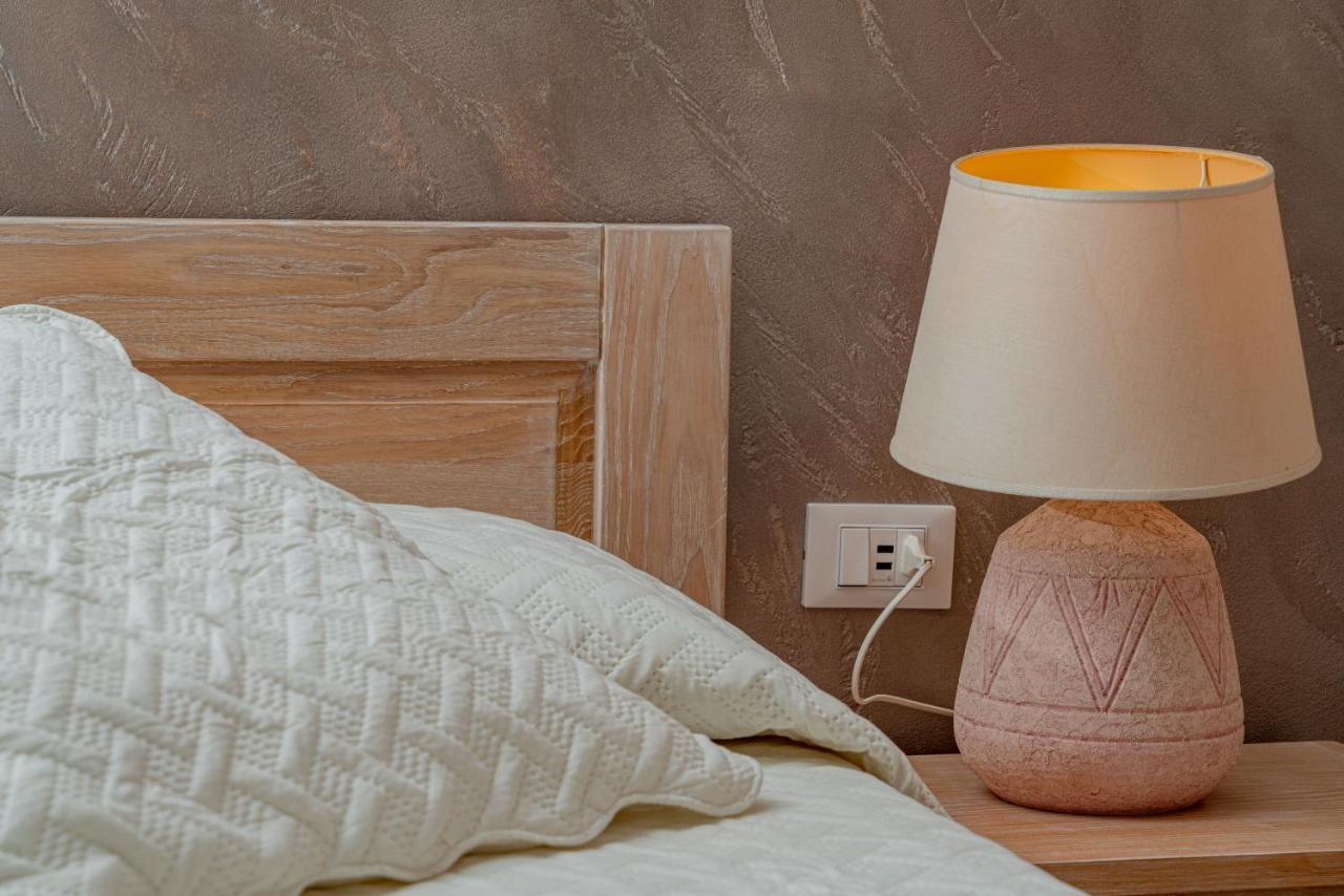Rooms Tavolara Сан Теодоро Екстериор снимка