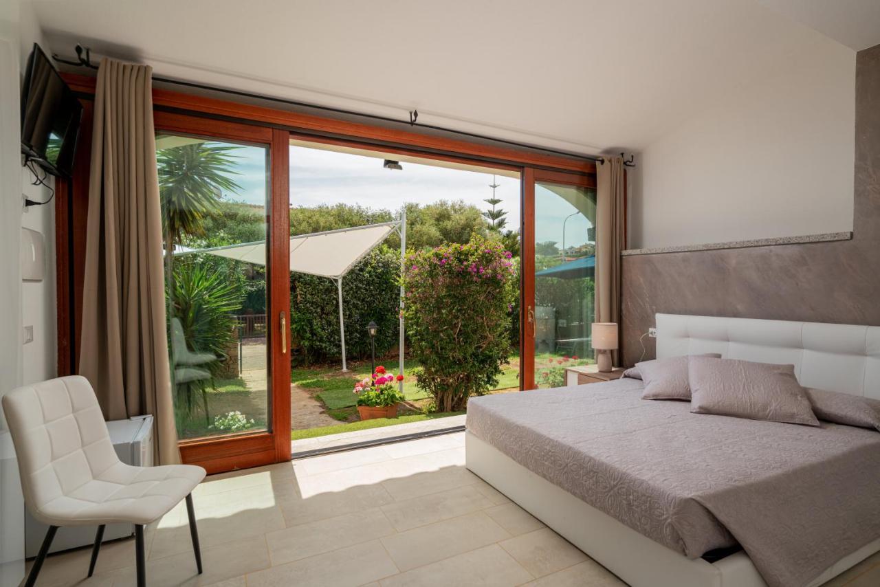 Rooms Tavolara Сан Теодоро Екстериор снимка