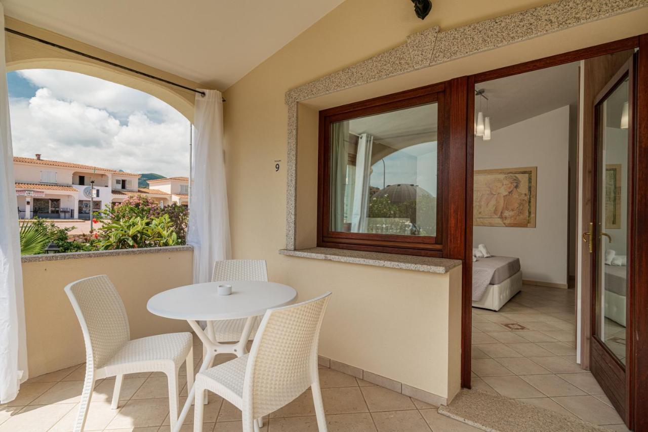 Rooms Tavolara Сан Теодоро Екстериор снимка